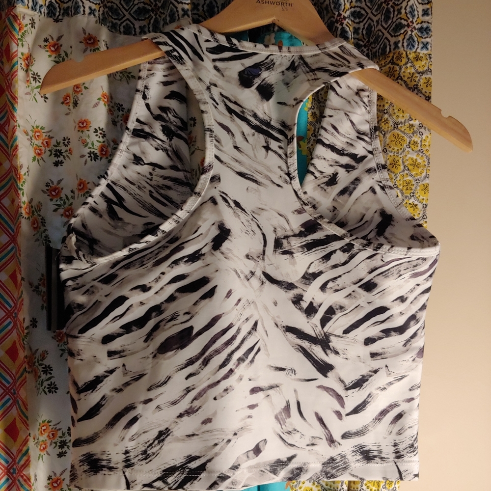 Marika crop top twist front workout sports bra yoga spin class marble crop top - Picture 5 of 12